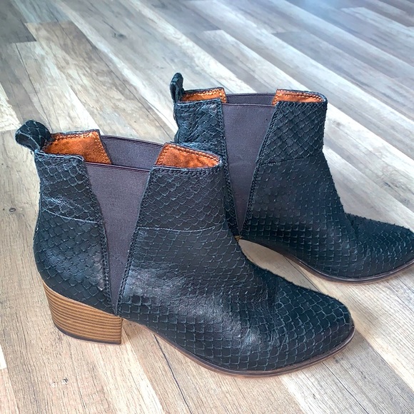 tamaris Shoes - tamaris black ankle boots size 40/9